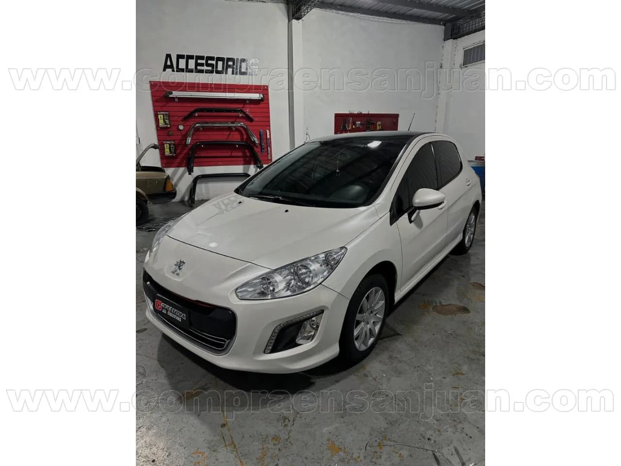 Peugeot 308 Allure + Nav 1.6 Nafta 2015