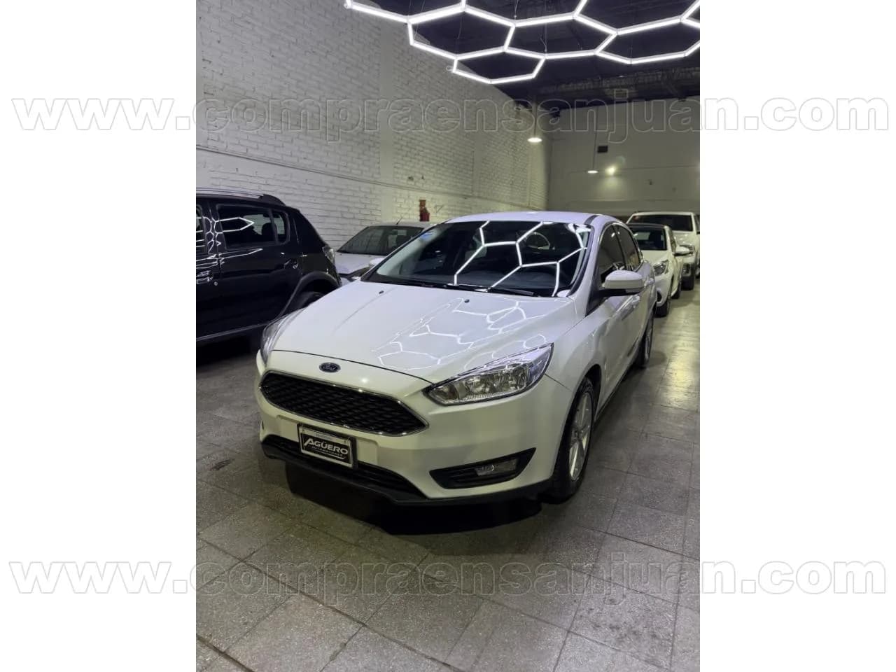 Ford Focus 1.6 S 2015, Estado Impecable
