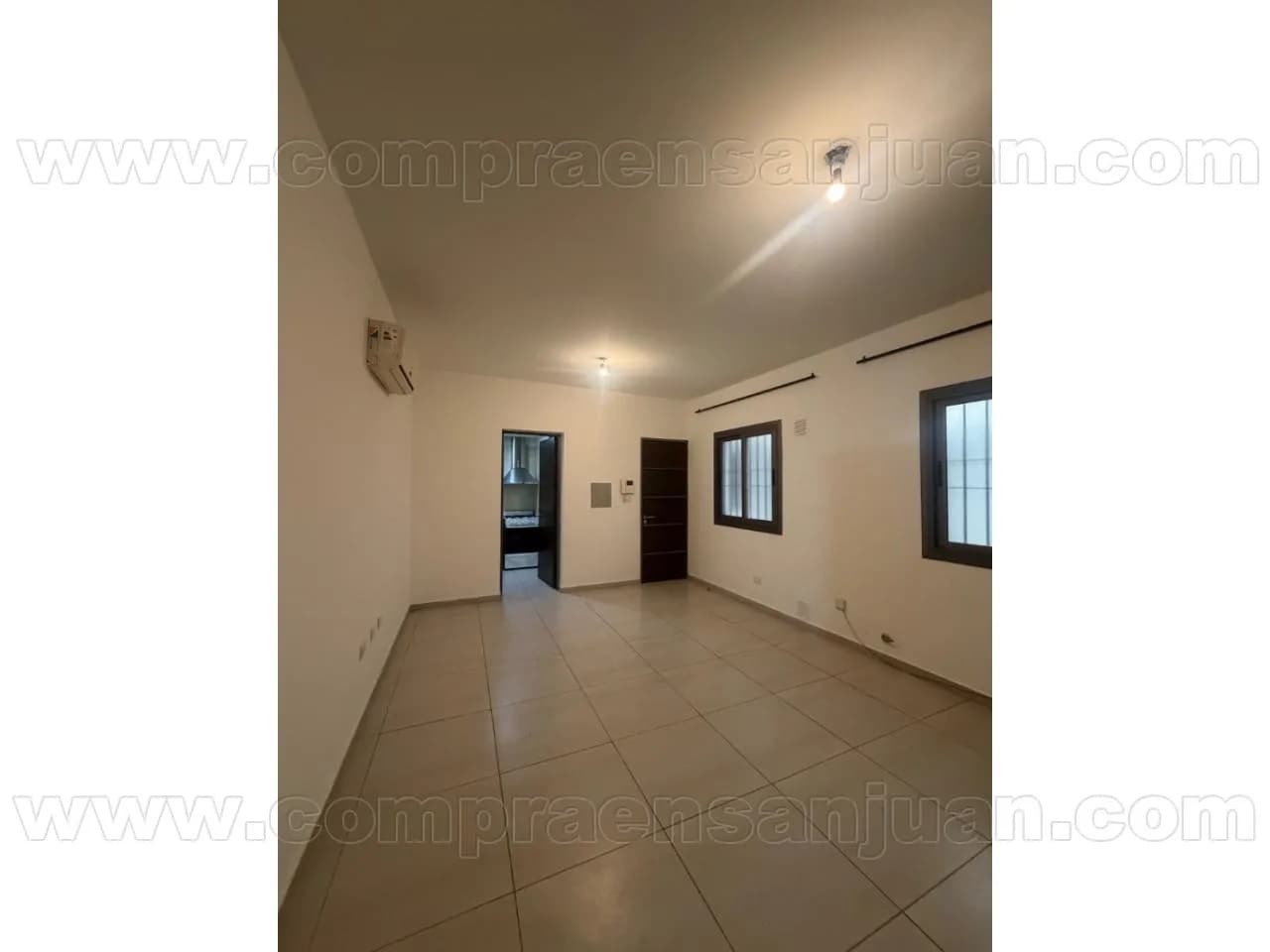 Alquiler. Monoambiente. Sobre Av Ignacio De La Roza, Zona Centro Cívico, Todos Los Servicios, Ascensor