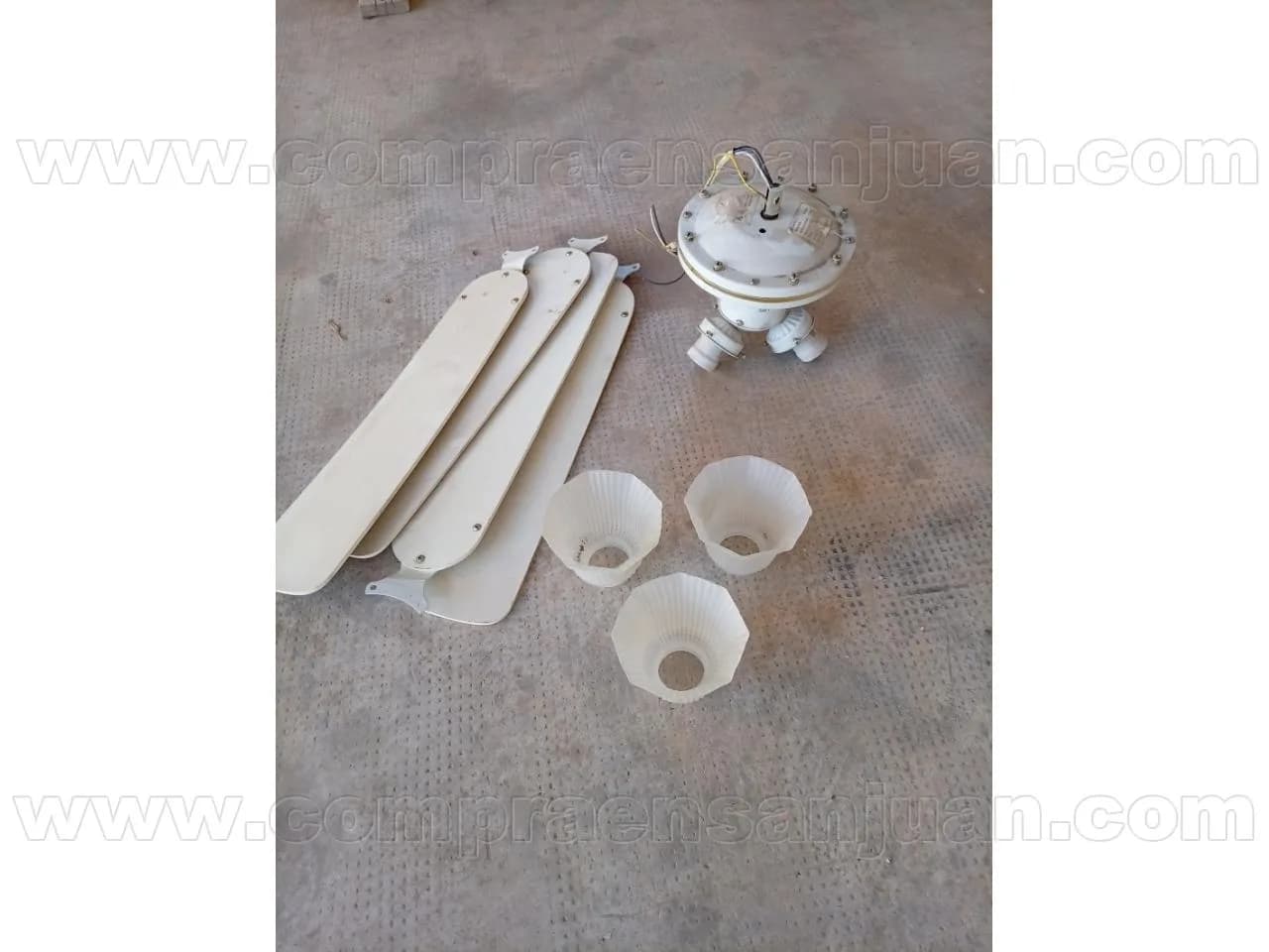 Ventilador De Techo Con 3 Tulipas
