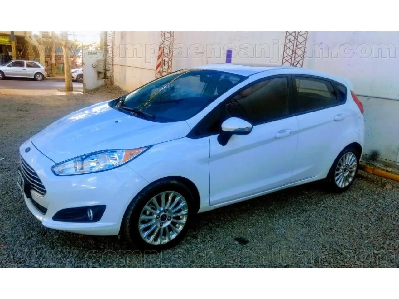 Ford Fiesta Kinetic Se Plus 2014. Techo, Vel Crucero, Etc.