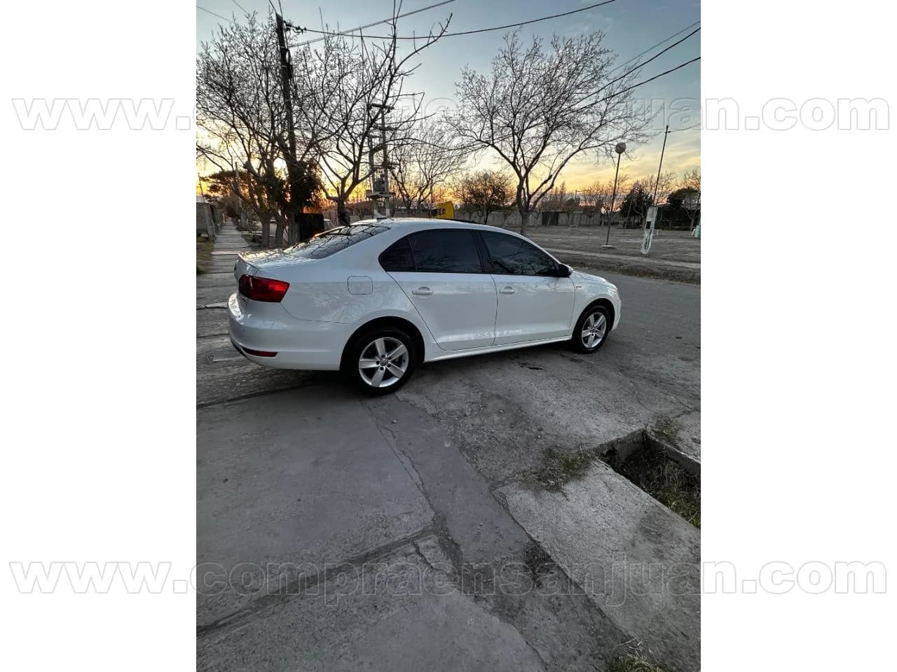 Volkswagen Vento 2.0 Tdi Dsg 2013