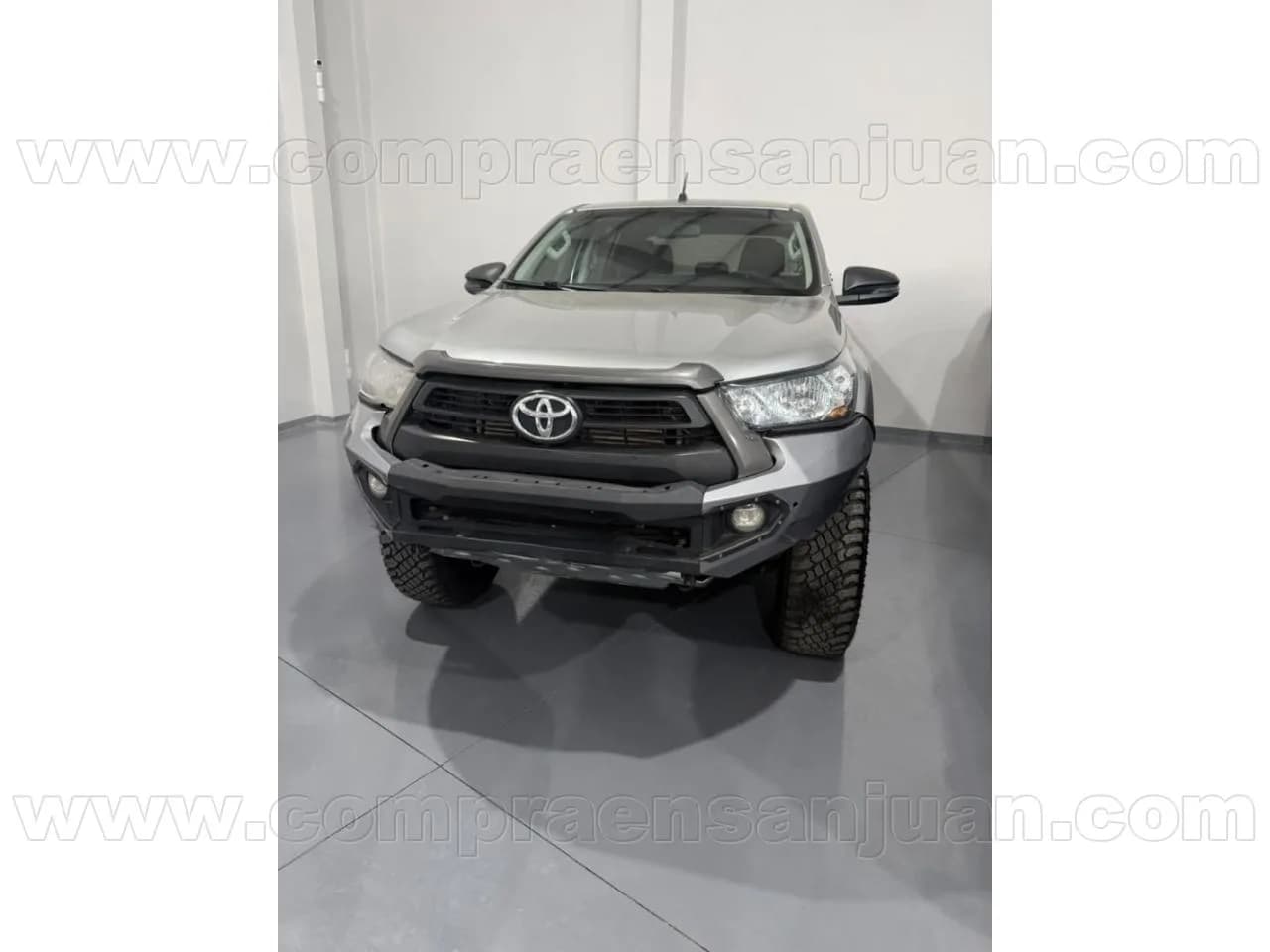 Toyota Hilux 4x4 Dc Sr 2.8 Tdi 6 Mt 2024