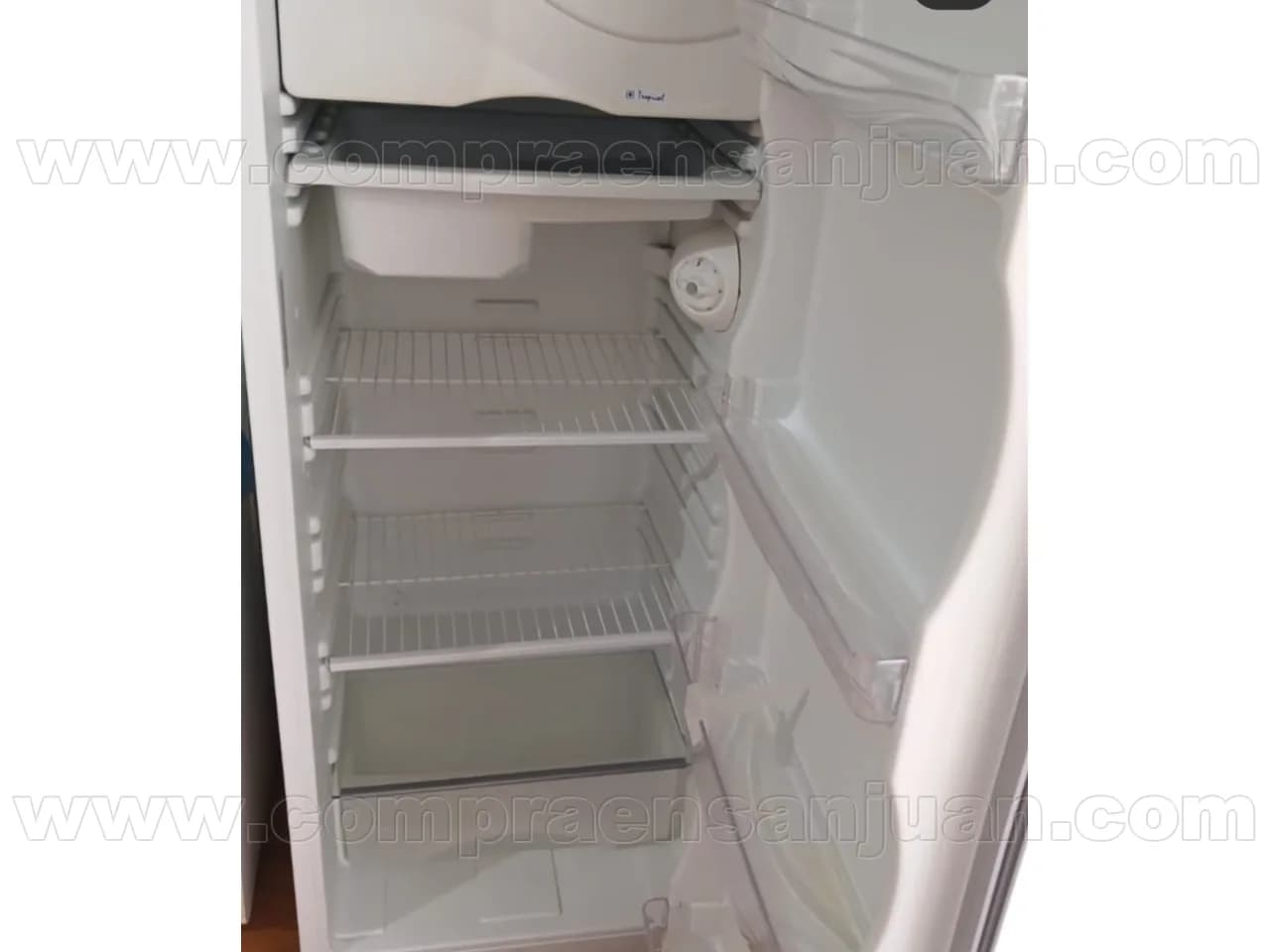 Heladera Briket Con Congelador