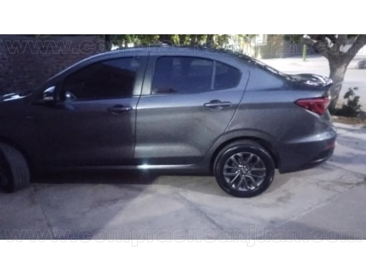 Fiat Cronos 1.3 S Desing 2012