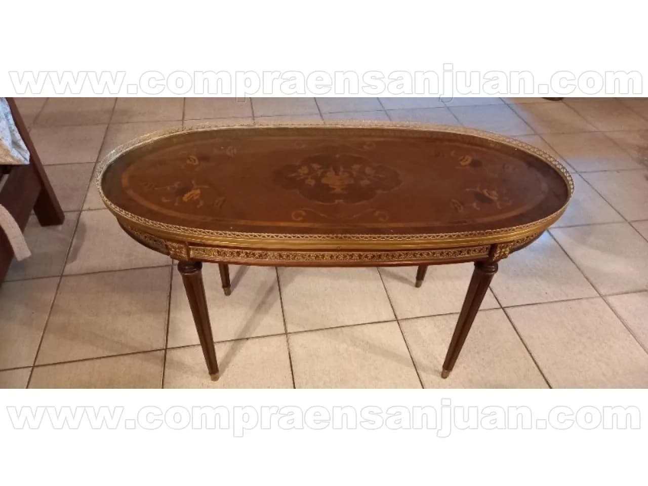 Mesa De Centro Antigua De Marquetería
