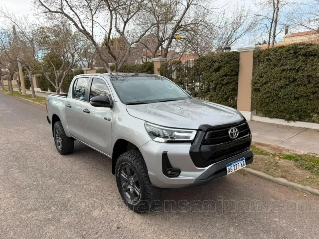 Vendo Toyota Hilux Srv 4x4 A/t - 2023- 44.000 Km ( Permuto Por Gr)