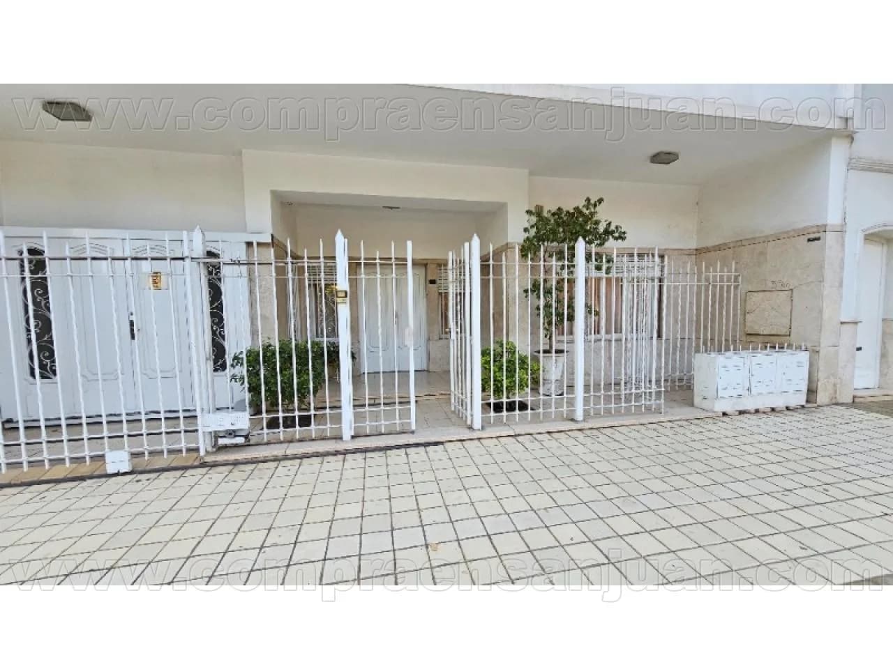 Alquilo Fina Casa Céntrica Para Empresa Y/o Vivienda