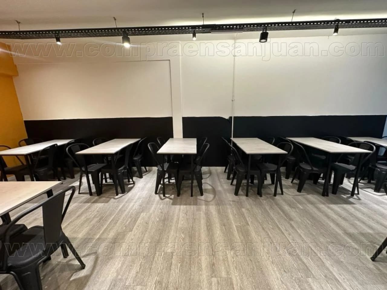 Alquiler De Local Gastronómico En Peatonal, Galería Rivadavia