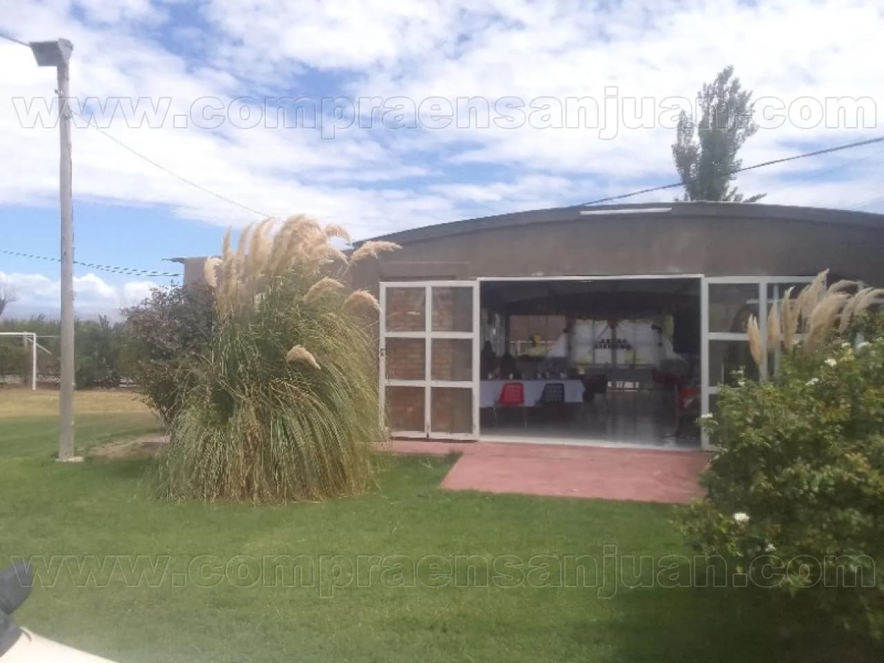 Alquilo Predio Para Parrillada Deposito Empresas Predio De 4000 Metros Tiene Casa Salon Cerrado Y Tiinglado Abierto