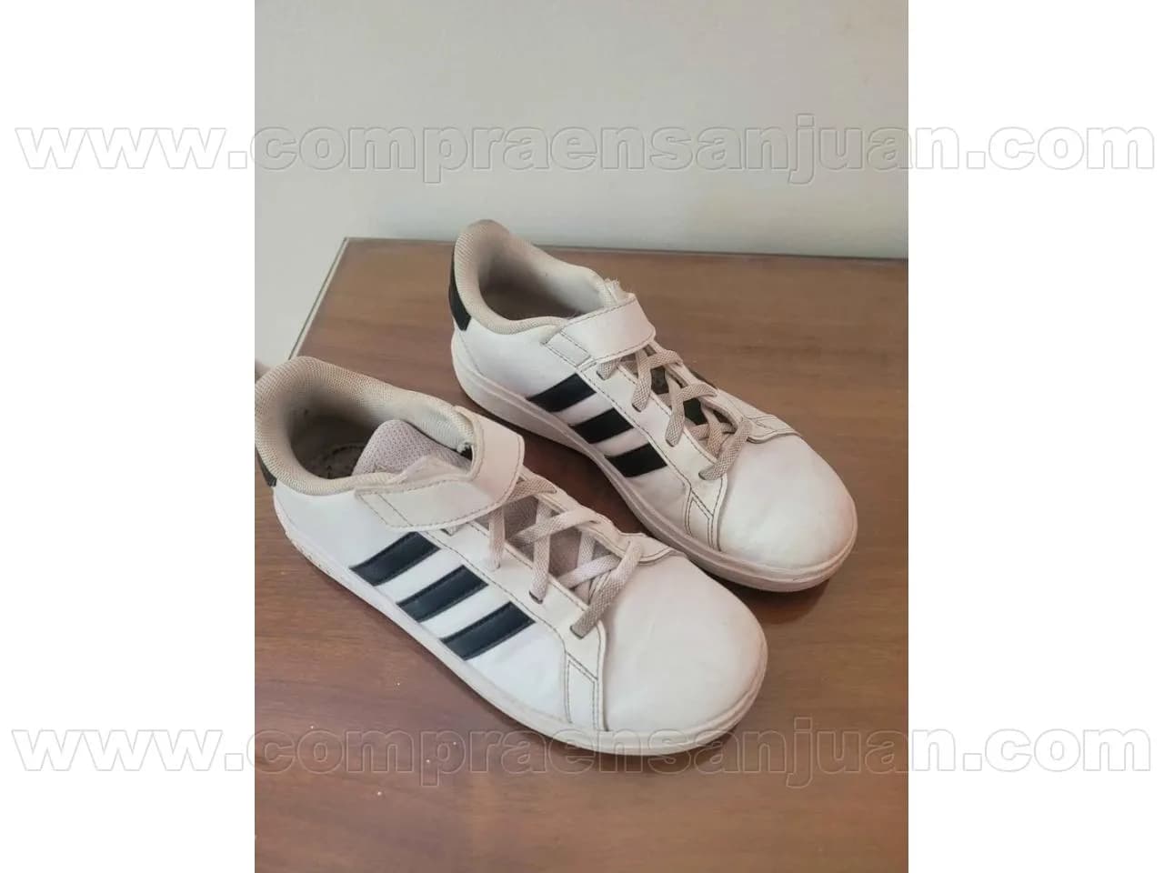 Zapatillas Adidas Con Poco Uso, En Perfecto Estado
