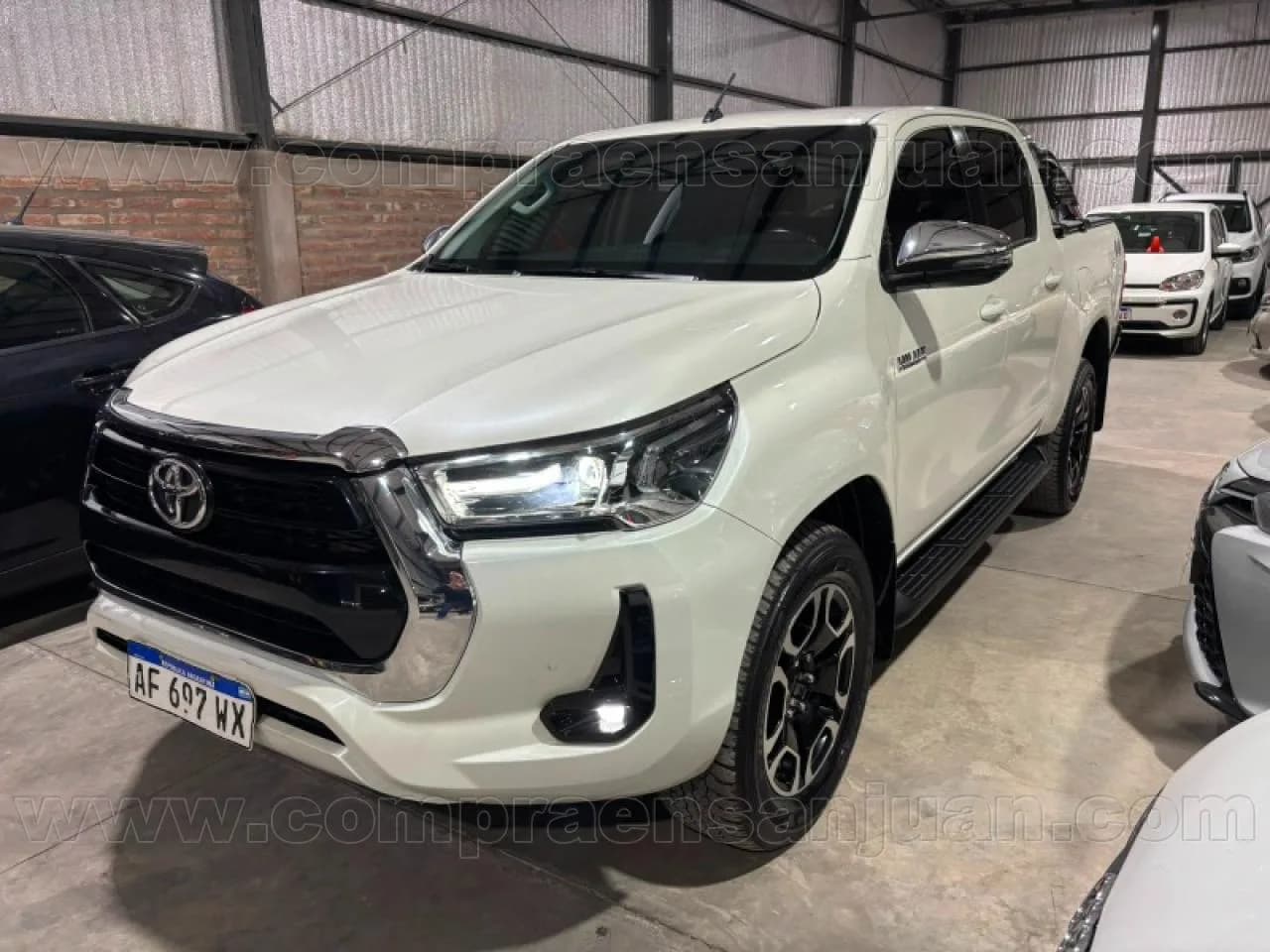 Toyota Hilux Srv 4x4 Automatica 2022- 70.000 Km